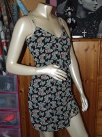 top tunique Jennyfer taille XS ou 34 36 à 3 euros